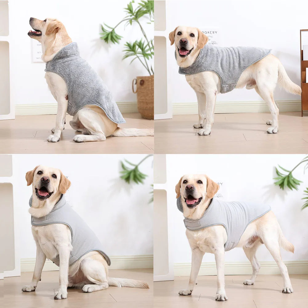 Reversible fleece coat for large dogs